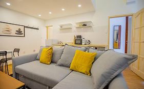 2 Bedroom Flat In The Dob Street, Venus