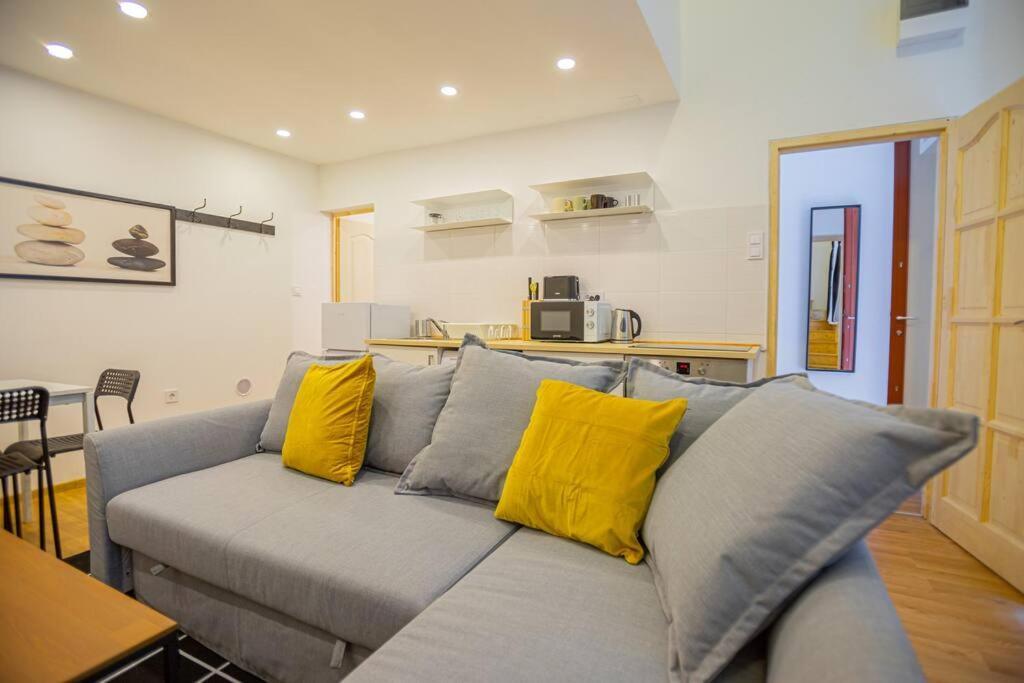 2 Bedroom Flat In The Dob Street, Venus Budapest Exterior foto