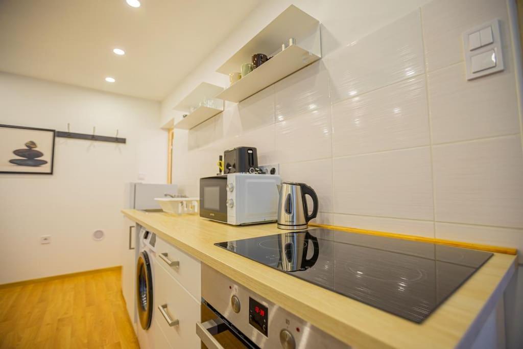 2 Bedroom Flat In The Dob Street, Venus Budapest Exterior foto